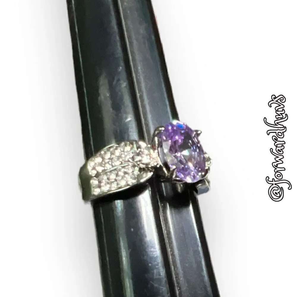 Bundle Sale 3 for $15 | Light Purple Cubic Zirconia Ring | Size 6￼
